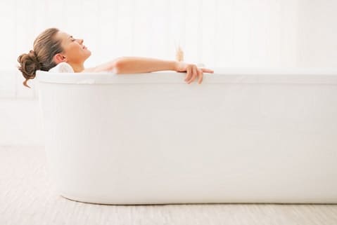 Можно ли беременным принимать горячую ванну